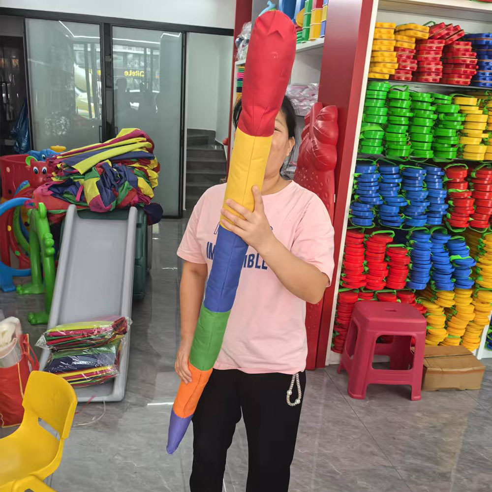 لعبة توازن للأطفال على شكل يرق - مراجعة Kids Outdoor Balance Beam وسعره