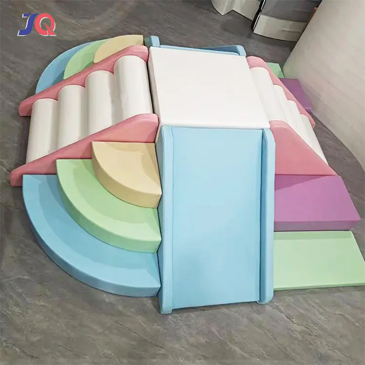 معدات لعب ناعمة للأطفال بألوان - مراجعة Kids Outdoor Pool وسعره