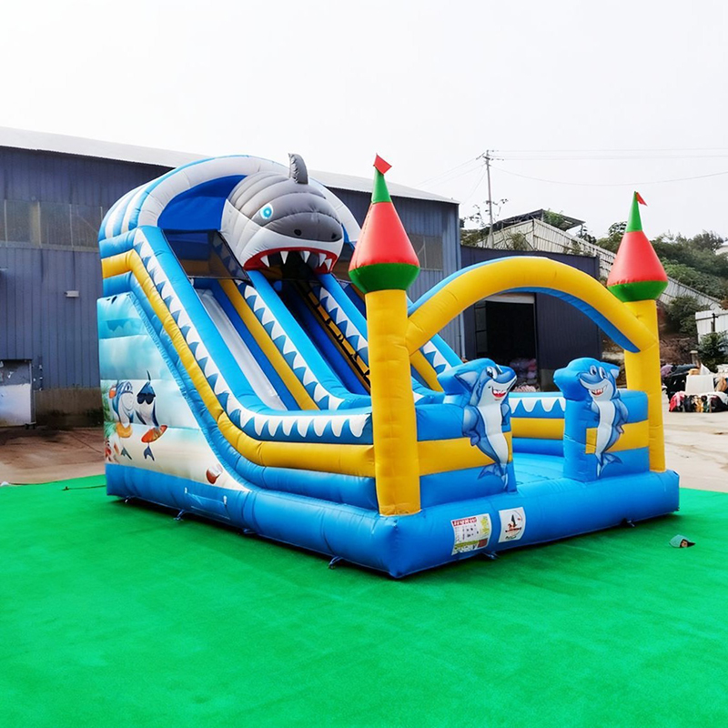 زحليقة قابلة للنفخ صغيرة قابلة - مراجعة Kids Outdoor Inflatable وسعره